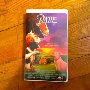 BABE family movie VHS tape